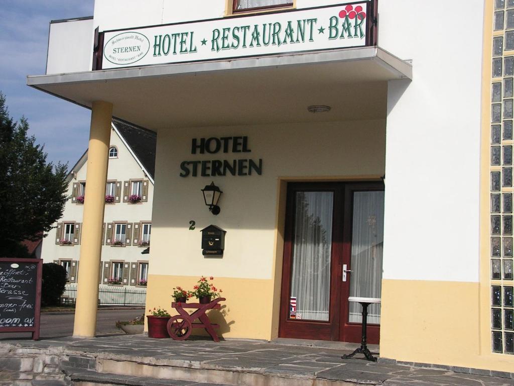 Hotel Sternen Ленцкирх Экстерьер фото